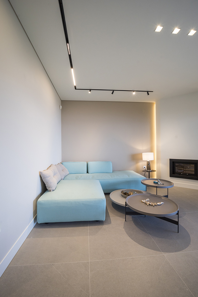Beachfront flat renovation